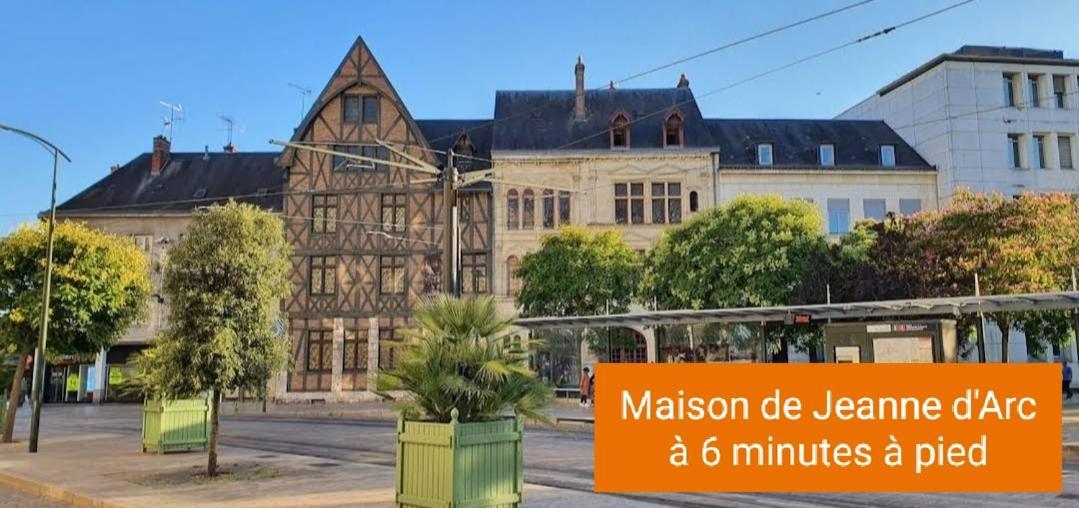Orleans Hypercentre Articles Fitness Et Bebe Apartment Luaran gambar